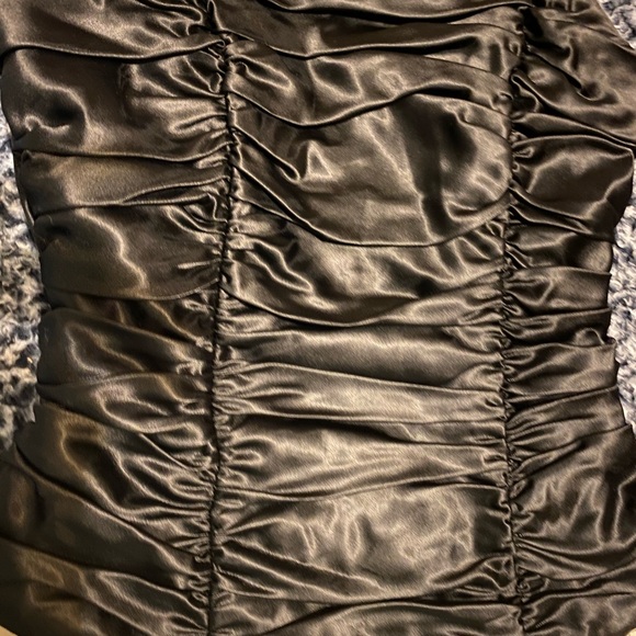 Formal dress - Picture 7 of 12